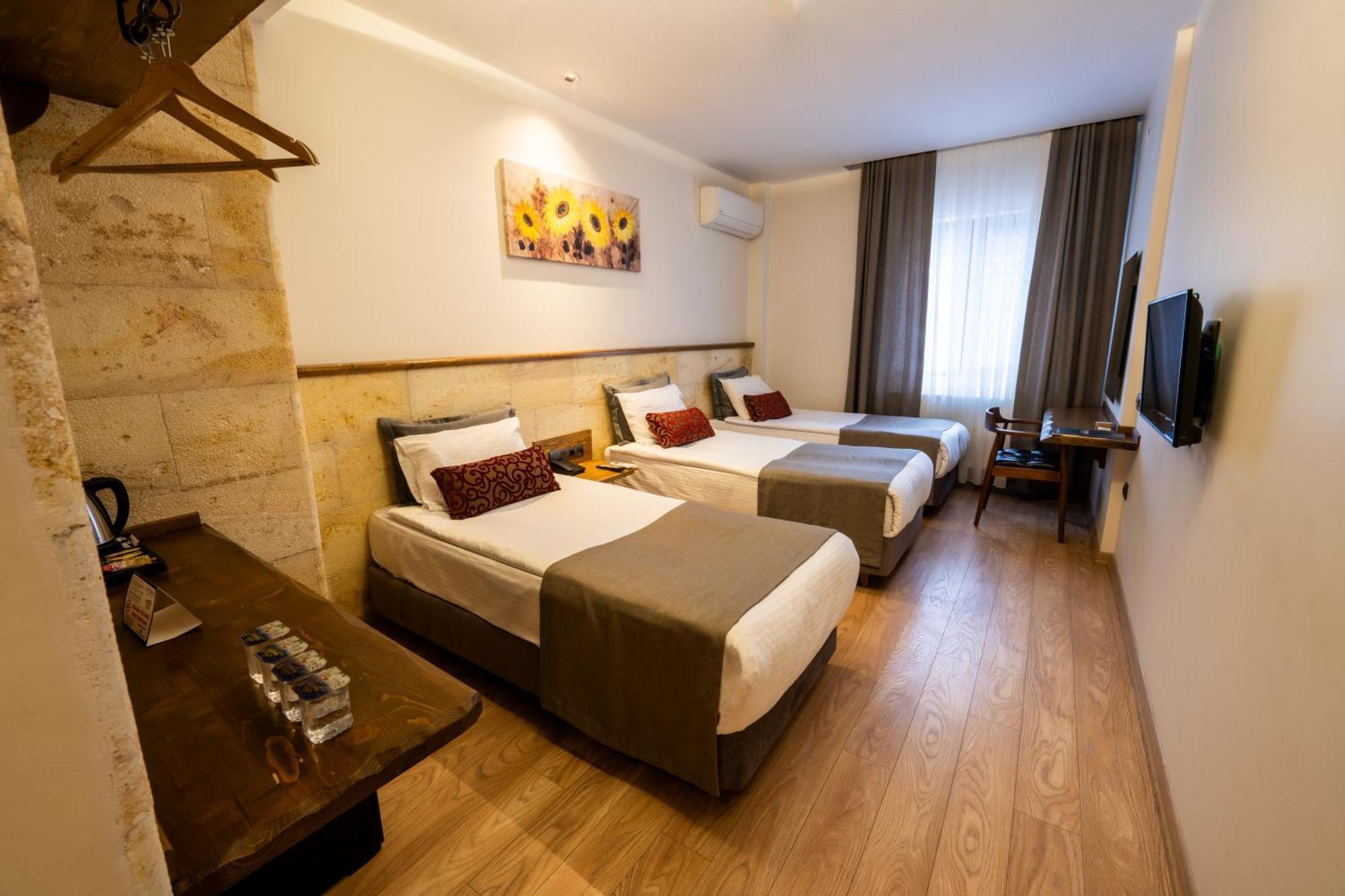Stones Of Cappadocia Hotel Nevşehir Bagian luar foto