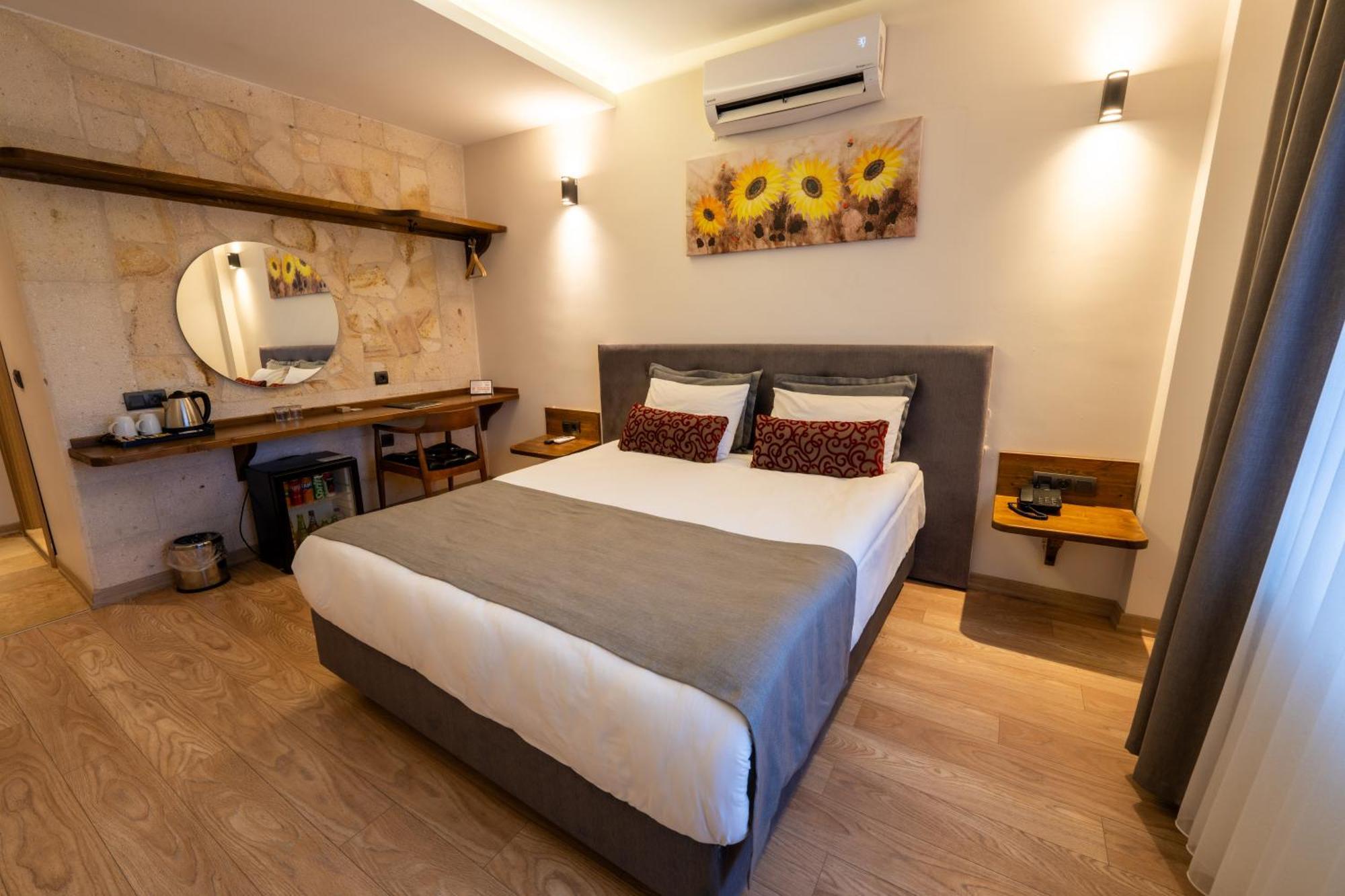 Stones Of Cappadocia Hotel Nevşehir Bagian luar foto
